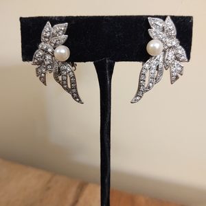 Faux Diamond & Pearl Clip On Earrings